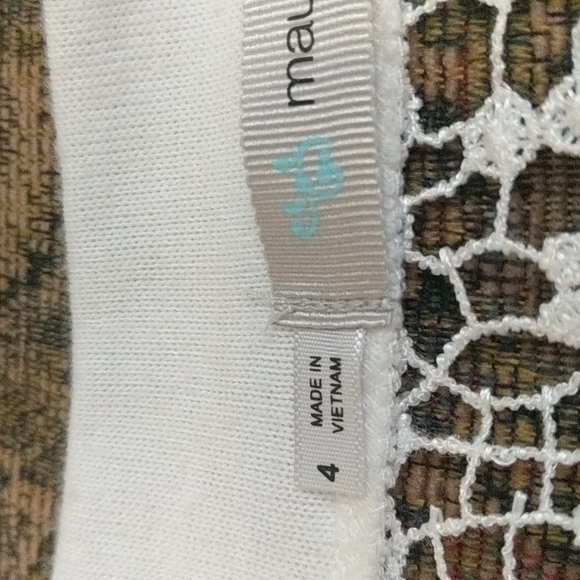 Maurices Shrug Open Front Sz 4 Crochet back - Picture 3 of 4